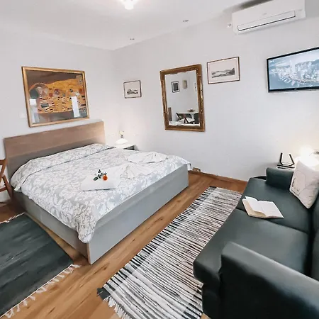 شقة Galini Paralia Platanou *