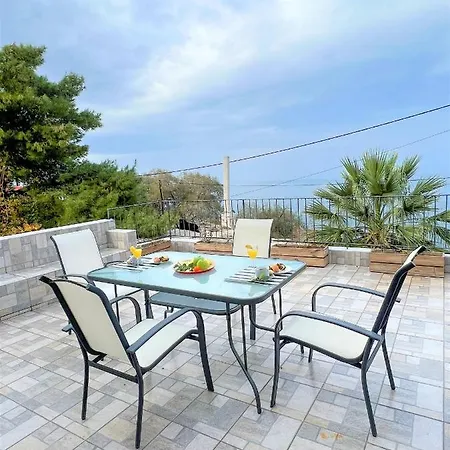 شقة Galini Paralia Platanou أكراتا