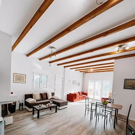 Galini Paralia Platanou Apartment Akrata