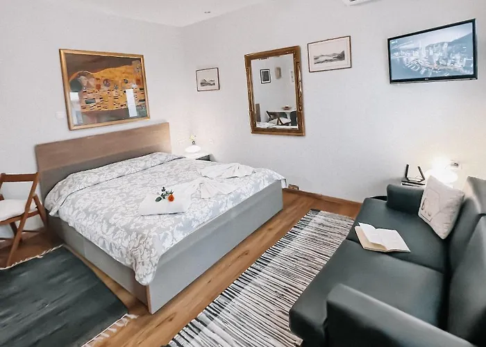 شقة Galini Paralia Platanou *