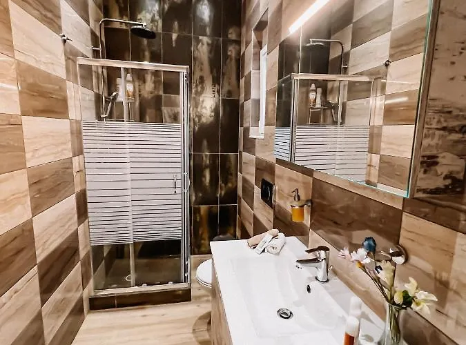 شقة Galini Paralia Platanou *