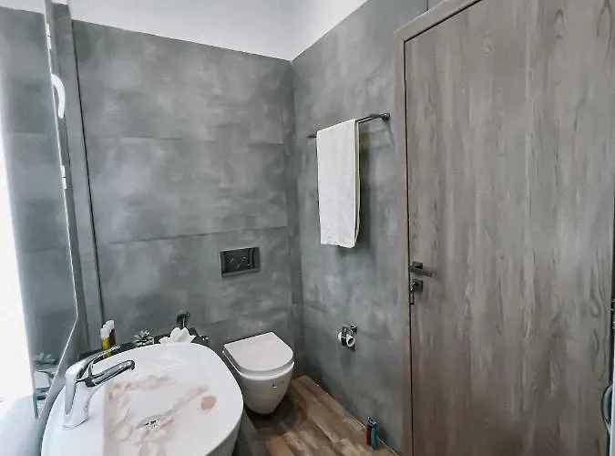 Galini Paralia Platanou Apartman *