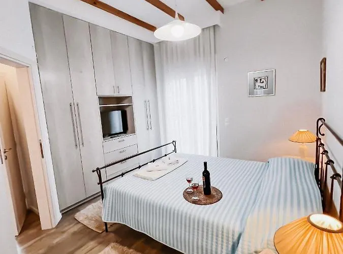 Galini Paralia Platanou Apartman