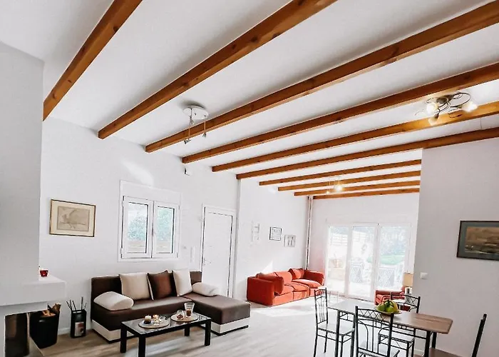 Galini Paralia Platanou Apartman Akráta