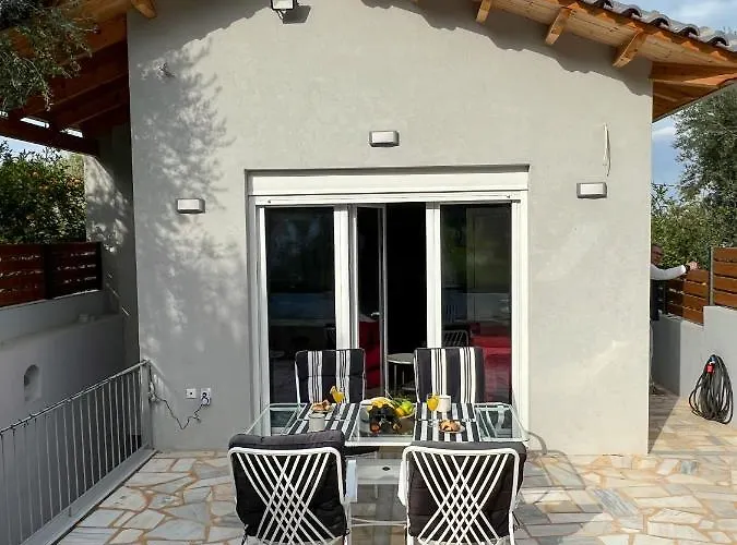 Galini Paralia Platanou Apartman Akráta